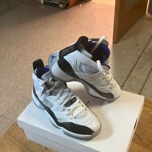 Never worn Jordan two treys